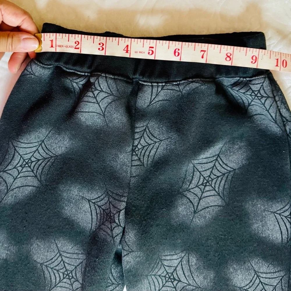 Too Cute To Spook Disney 5T Sweatsuit - Picture 13 of 15